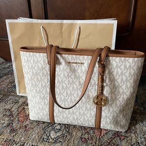 Michael Kors Sady large purse.